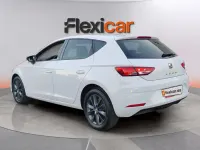 Usado Seat Leon ST Style 131 CV (96 kW) 2019 Blanco Familiar