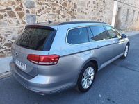 Usado VW Passat Advance 150 CV (110 kW) 2019 Gris / plata Familiar
