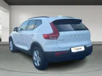 Käytetty Volvo XC40 R-Design 129 HP (94 kW) 2022 Valkoinen Katumaasturi