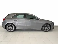 Usado Mercedes A200 150 CV (110 kW) 2025 Gris / plata Berlina