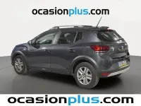 Usado Dacia Sandero Comfort 91 CV (66 kW) 2021 Gris Utilitario