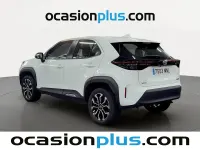 Usado Toyota Yaris Hybrid Active 116 CV (85 kW) 2024 Blanco Pickup/Camioneta