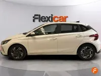 Usado Hyundai i20 100 CV (73 kW) 2022 Blanco Utilitario