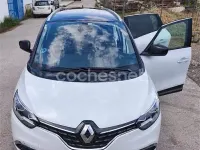 Usado Renault Grand Scénic Zen 140 CV (102 kW) 2021 Verde Monovolumen