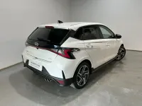 Usado Hyundai i20 N Line 80 CV (58 kW) 2025 Blanco Utilitario