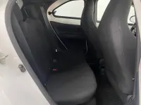 Usado Toyota Aygo X Play 72 CV (52 kW) 2023 Blanco SUV