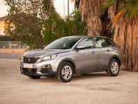 Usado Peugeot 3008 Active 130 CV (95 kW) 2017 Gris / plata SUV