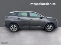 Usado Peugeot 3008 Active 130 CV (95 kW) 2022 Gris SUV