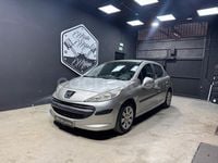 Usado Peugeot 207 75 CV (55 kW) 2009 Beige Berlina
