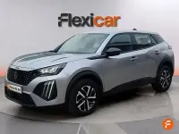 Usado Peugeot 2008 Active 100 CV (73 kW) 2023 Gris SUV
