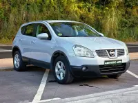 Usado Nissan Qashqai Acenta 150 CV (110 kW) 2007 Gris / plata SUV