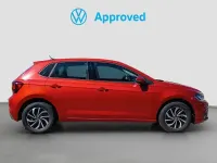Usado VW Polo Life 95 CV (69 kW) 2022 Rojo Utilitario