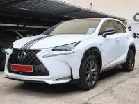Usado Lexus NX300h Sport Line 197 CV (144 kW) 2017 Blanco SUV
