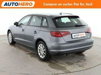 Usado Audi A3 Attraction 110 CV (80 kW) 2015 Gris Berlina