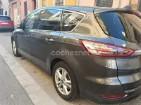 Usado Ford S-MAX Titanium 163 CV (119 kW) 2017 Gris / plata Monovolumen