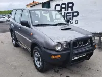 Usado Nissan Terrano SE 125 CV (91 kW) 1998 Gris / plata SUV