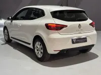 Usado Renault Clio V Business 100 CV (73 kW) 2022 Blanco Berlina