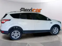Usado Ford Kuga Trend 120 CV (88 kW) 2018 Blanco SUV