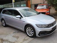 Usado VW Passat GTE 219 CV (161 kW) 2023 Gris Familiar