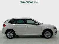 Usado Skoda Kamiq Ambition 110 CV (80 kW) 2022 Blanco SUV