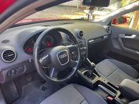 Usado Audi A3 Sportback Attraction 116 CV (85 kW) 2007 Rojo Utilitario
