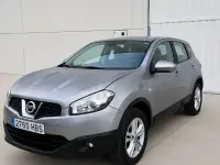 Usado Nissan Qashqai Acenta 110 CV (80 kW) 2011 Gris / plata SUV