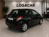 Usado Toyota Yaris Active 99 CV (72 kW) 2013 Negro Utilitario