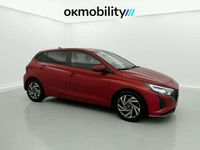 Usado Hyundai i20 101 CV (74 kW) 2024 Rojo Utilitario