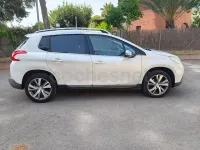 Usado Peugeot 2008 Allure 115 CV (84 kW) 2014 Blanco SUV