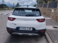 Usado Kia Stonic 120 CV (88 kW) 2021 Blanco SUV
