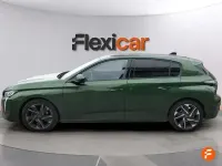 Usado Peugeot 308 Allure 130 CV (95 kW) 2023 Verde