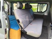 Usado Renault Trafic LIMITED 120 CV (88 kW) 2019 Gris / plata Monovolumen