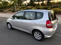 Usado Honda Jazz 83 CV (61 kW) 2007 Gris / plata Utilitario