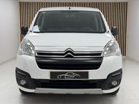 Usado Citroën Berlingo Live 100 CV (73 kW) 2018 Blanco Monovolumen