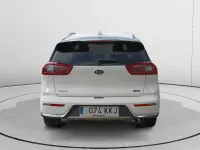 Begagnad Kia Niro 141 HK (103 kW) 2018 Vit SUV