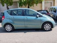 Usado Mercedes A160 95 CV (69 kW) 2005 Azul Utilitario