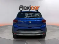 Usado Dacia Sandero Comfort 91 CV (66 kW) 2021 Azul Berlina