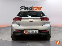 Usado Kia Rio 100 CV (73 kW) 2022 Gris