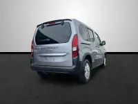 Usado Peugeot Rifter Allure 130 CV (95 kW) 2024 Gris Monovolumen