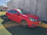 Usado Opel Astra GTC 110 CV (80 kW) 2010 Rojo Berlina