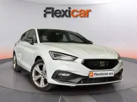 Usado Seat Leon FR 204 CV (150 kW) 2023 Blanco Berlina