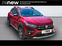Usado Dacia Sandero Comfort 101 CV (74 kW) 2022 Rojo Berlina