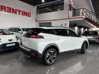 Usado Peugeot 2008 Allure 131 CV (96 kW) 2023 Blanco SUV