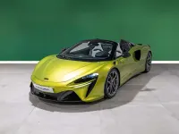 Usado McLaren Artura 700 CV (514 kW) 2025 Verde Descapotable