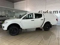 Usado Mitsubishi L200 136 CV (100 kW) 2015 Blanco Pickup/Camioneta
