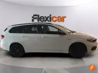 Usado Fiat Tipo Easy 95 CV (69 kW) 2018 Blanco Familiar