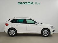 Usado Skoda Kamiq Ambition 110 CV (80 kW) 2022 Blanco SUV