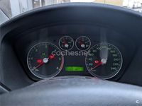 Usado Ford Focus Titanium 136 CV (100 kW) 2005 Gris / plata Berlina