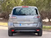 Usado Renault Scénic III Dynamique 130 CV (95 kW) 2012 Beige Monovolumen