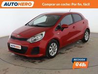 Usado Kia Rio 84 CV (61 kW) 2017 Rojo Utilitario